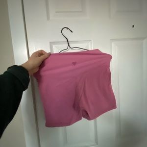 TNA action sweatshorts bubblegum pink size M